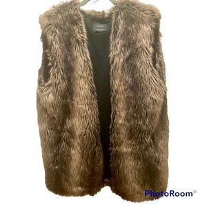 Zara Faux Fur Over-Sized Trendy Boho Style 60-70’s Vest Womens Size Medium EUC